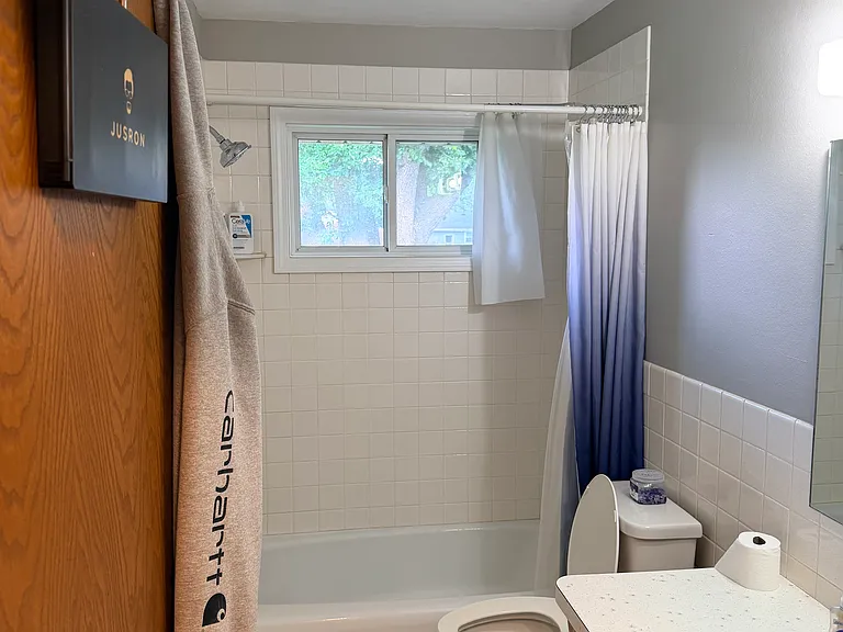 1037 Spencer St S #3 — Photo 1