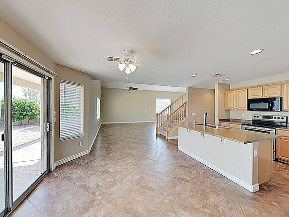 5th image of 30937 N Zircon Dr