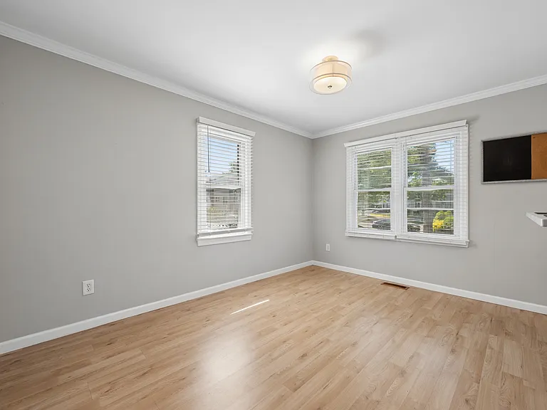 1615 Colonial Way #0 — Photo 8