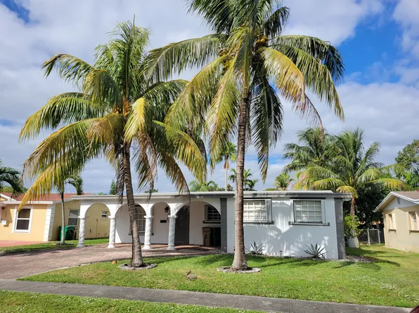 7761 NW 41st St, Hollywood, FL 33024