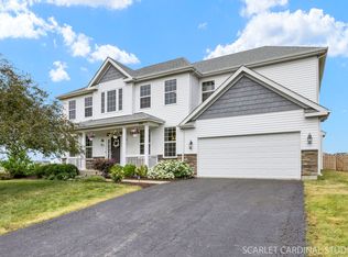 854 Preston Ln, Oswego, IL 60543