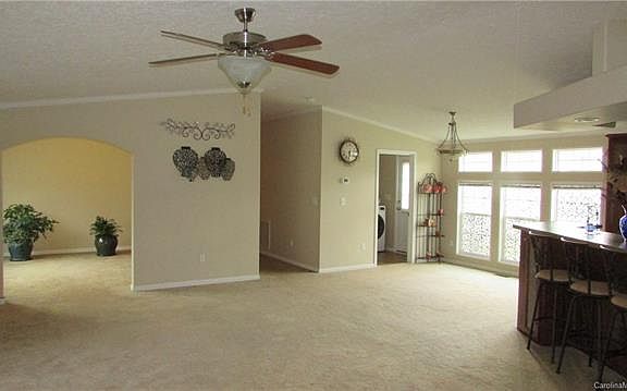 4th image of 11 N Marjorie Ln