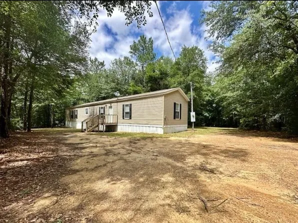 23 S 1st St, Glenwood, GA 30428