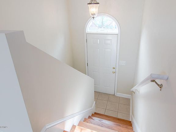 2nd image of 220 Sequoia Cir NW