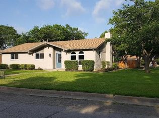 4629 Norvell Dr, Haltom City, TX 76117