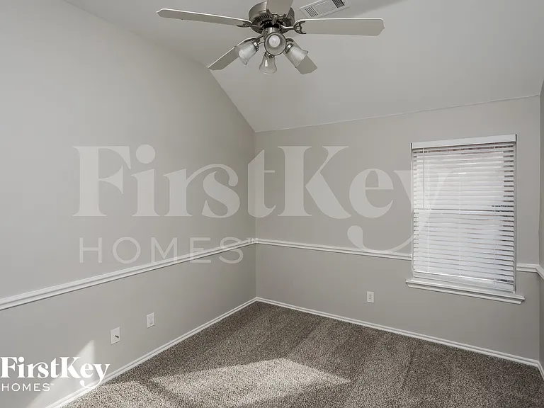 3260 Serpis — Photo 13