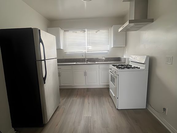 3rd image of 4231 S Degnan Blvd APT 1