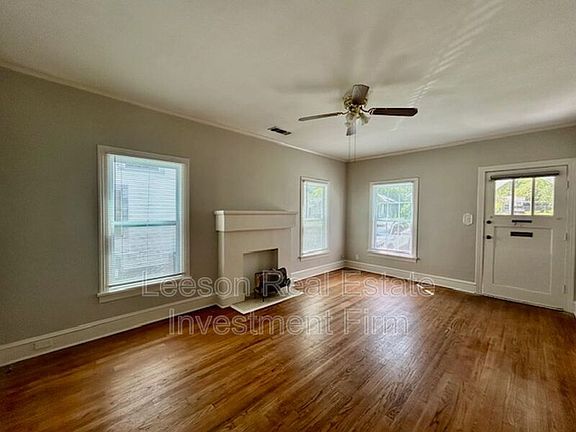 3rd image of 3837 Maryland Ave