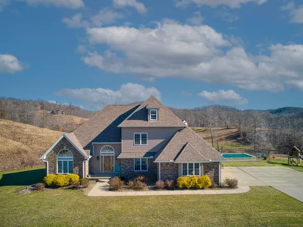 81 Empress Dr, Grayson, KY 41143