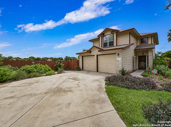 3rd image of 2 Dunthorte Ln