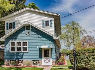 831 E Shore Dr, Hubertus, WI 53033