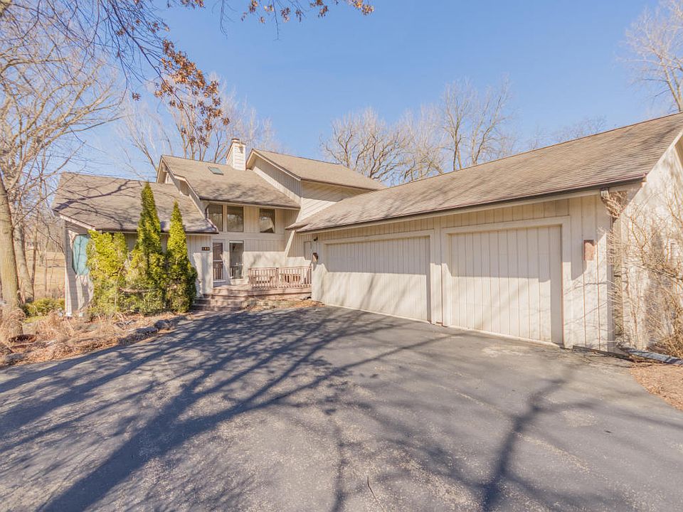 2nd image of 163 Abbey Springs Dr