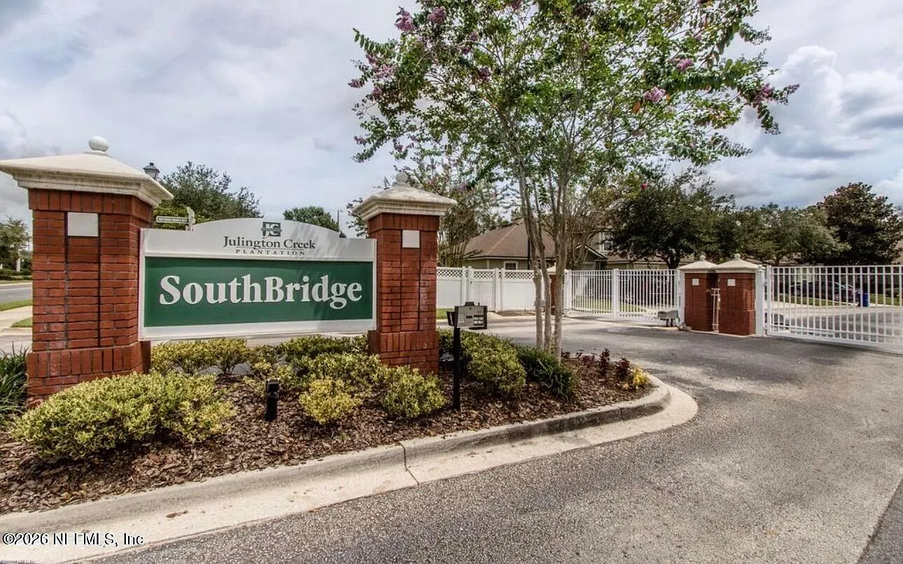 3 bed, 2.5 bath, 1500 sqft, $1,950 — Photo 3