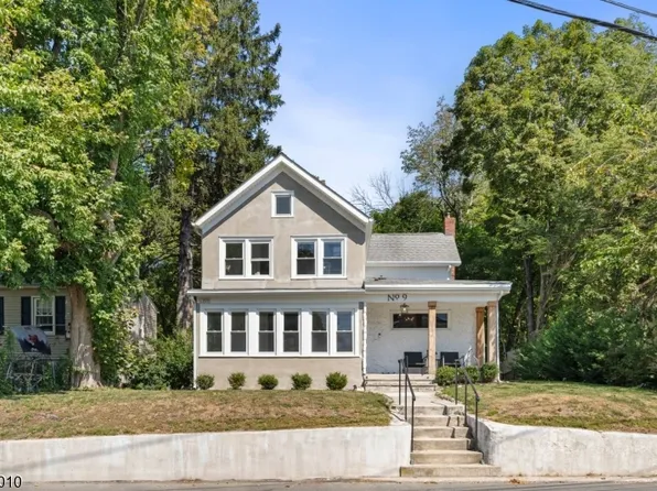 9 Lawnwood Ave, Newton Town, NJ 07860