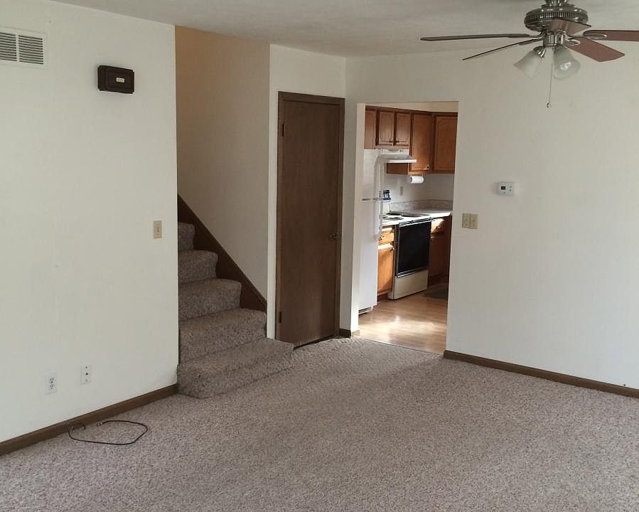 2nd image of 2831 James Ave