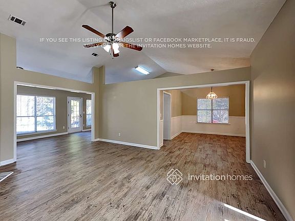 4th image of 1679 Crestfield Ln