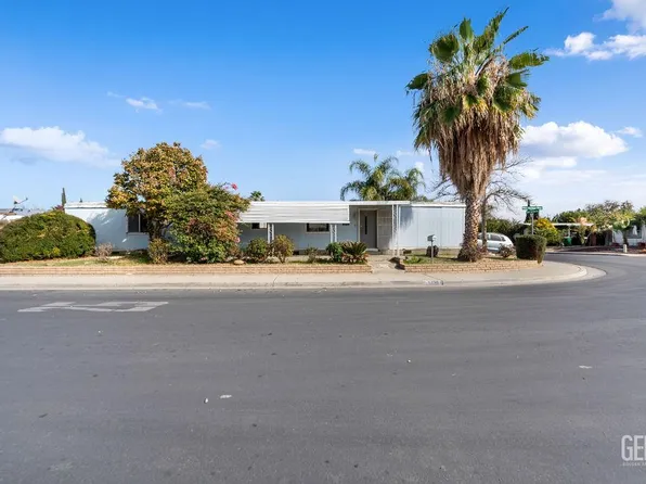 5220 Silver Springs Ln, Bakersfield, CA 93313