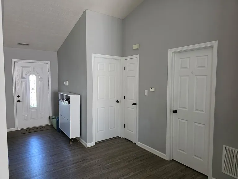 1416 Round Lake Rd — Photo 4