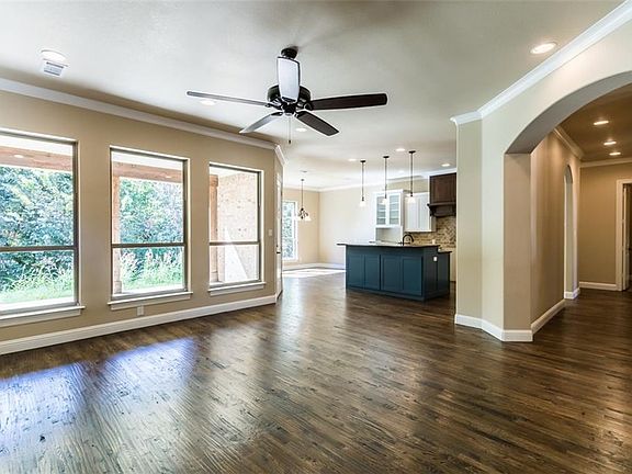 3rd image of 4216 Balboa Ct