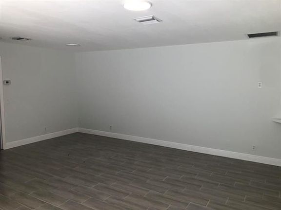 3rd image of 17 Crossings Cir APT A