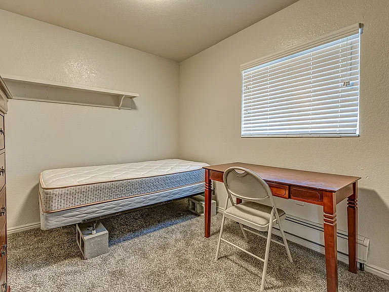 553 N 700 E #2 — Photo 10