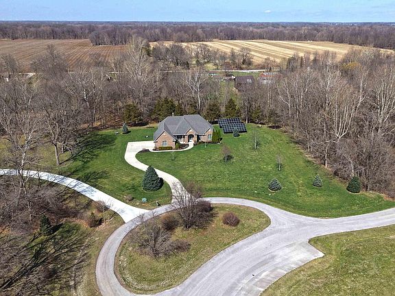 3rd image of 8460 Shepardson Creek Dr