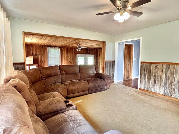 4th image of 4904 Robin Dr