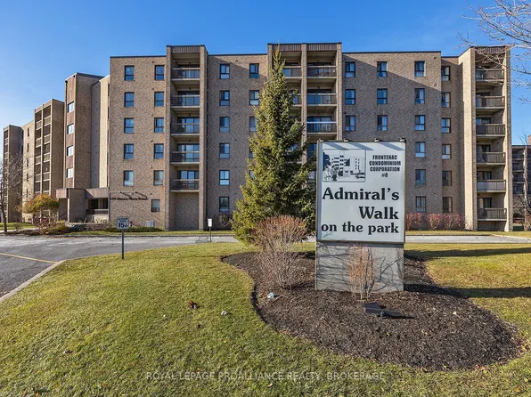 334 Queen Mary Rd #207, Kingston, ON K7M 7E7