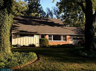 933 Bernard Rd, Columbus, OH 43221