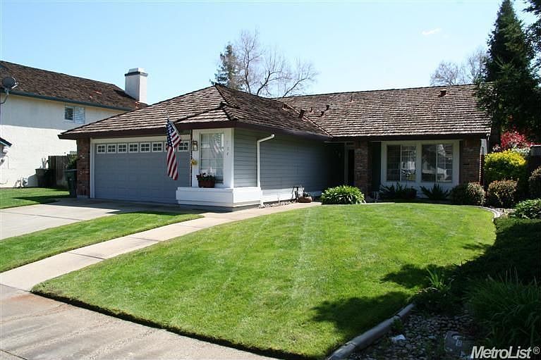 1st image of 1704 Chilton Dr