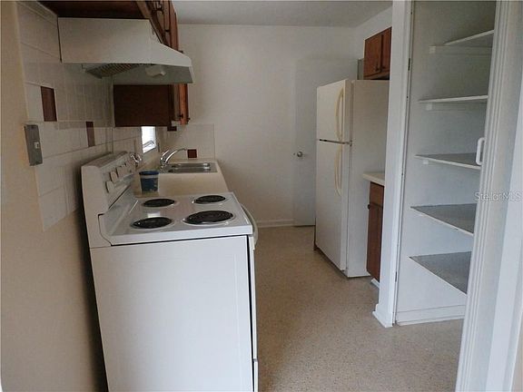 4th image of 1431 Whitewood Dr
