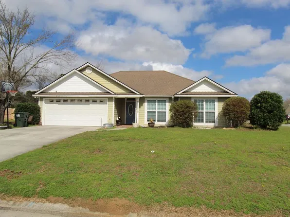 219 Redbird Pl, Hahira, GA 31632