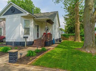 622 N McLean St, Lincoln, IL 62656