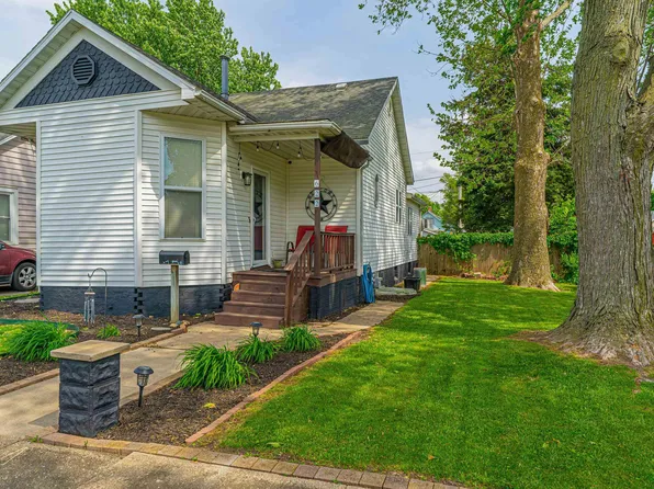 622 N McLean St, Lincoln, IL 62656