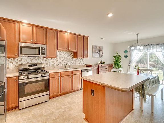 5th image of 148 Township Blvd
