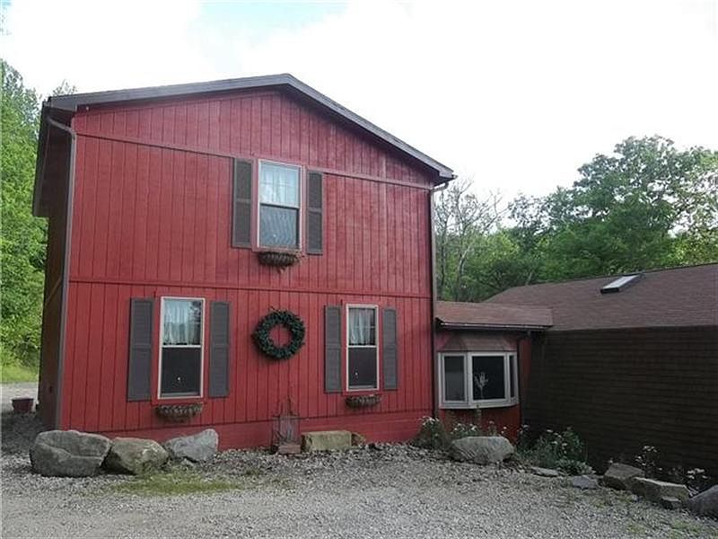 2nd image of 100 Moonlight Ln