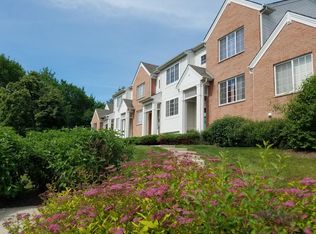2045 Concord Dr, McHenry, IL 60050