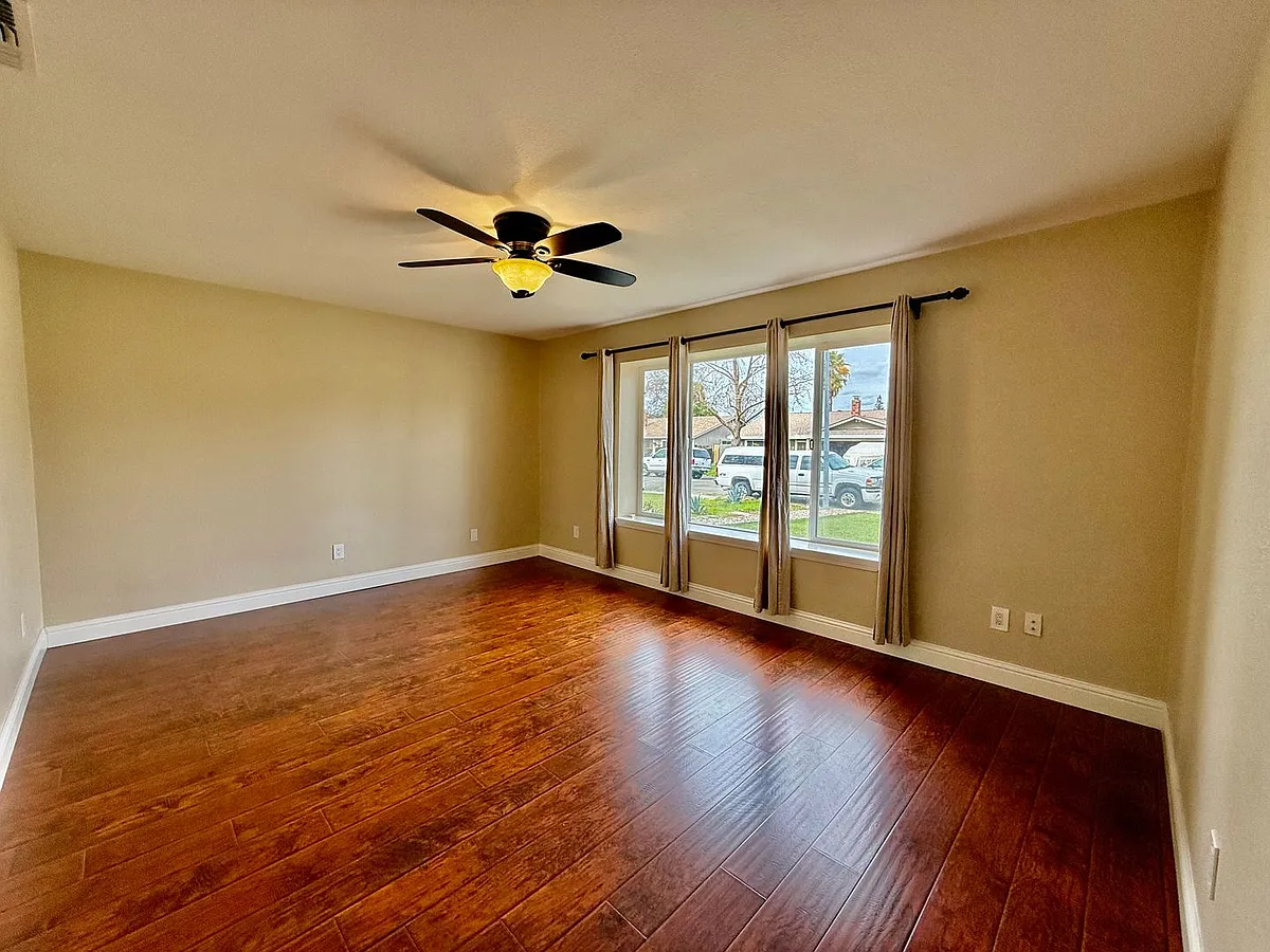 Building Photo - 8332 Cranford Way
