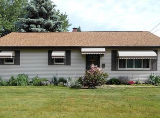 7749 Goldenrod Dr, Mentor On The Lake, OH 44060