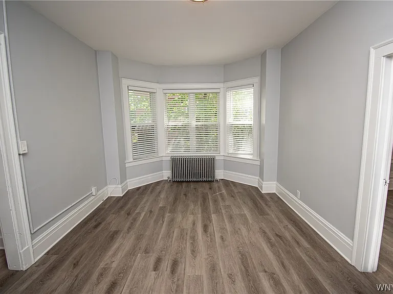 86 Scott St — Photo 12
