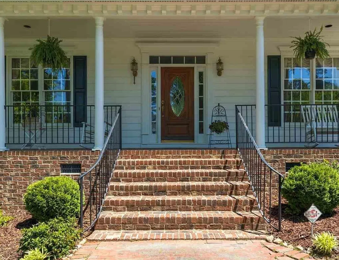 5 bed, 3214 sqft, $3,800 — Photo 3