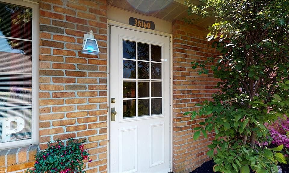 1st image of 35160 Greenwich Ave