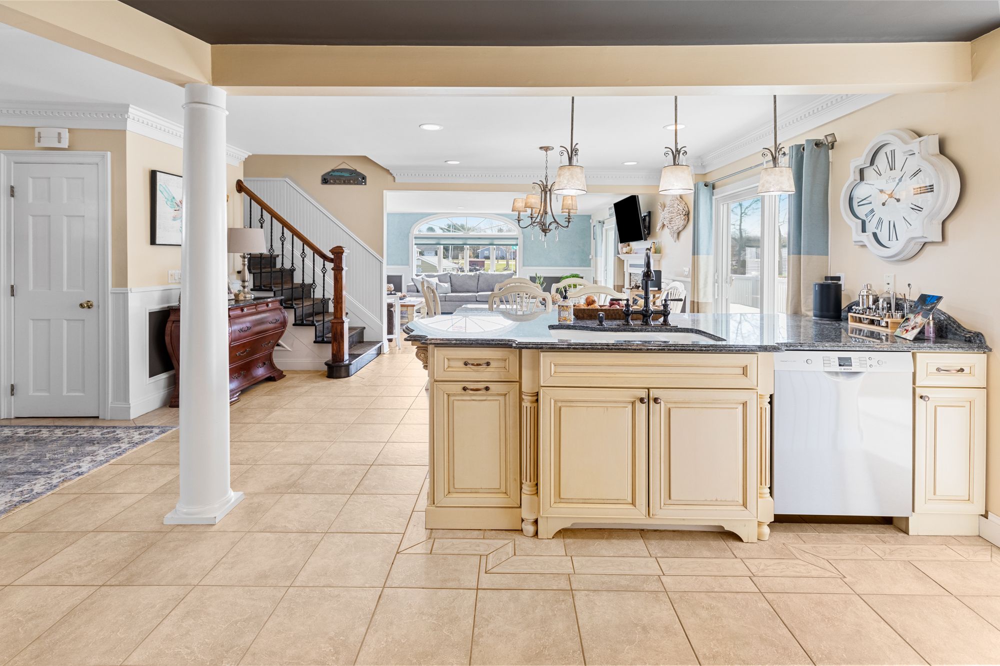 16 Red Bridge Rd, Center Moriches, NY 11934 Out East