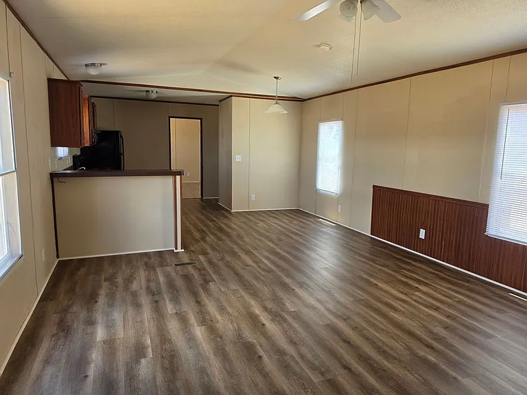 3509 Cesar Chavez Dr — Photo 7