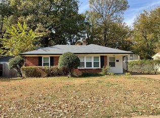 1653 Colonial Rd, Memphis, TN 38117