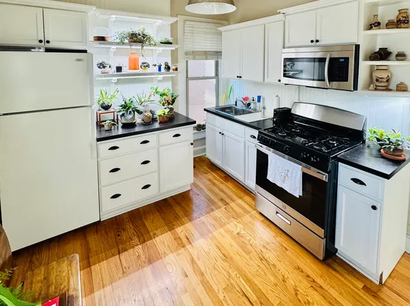 1638 Franklin St APT 4, Denver, CO 80218