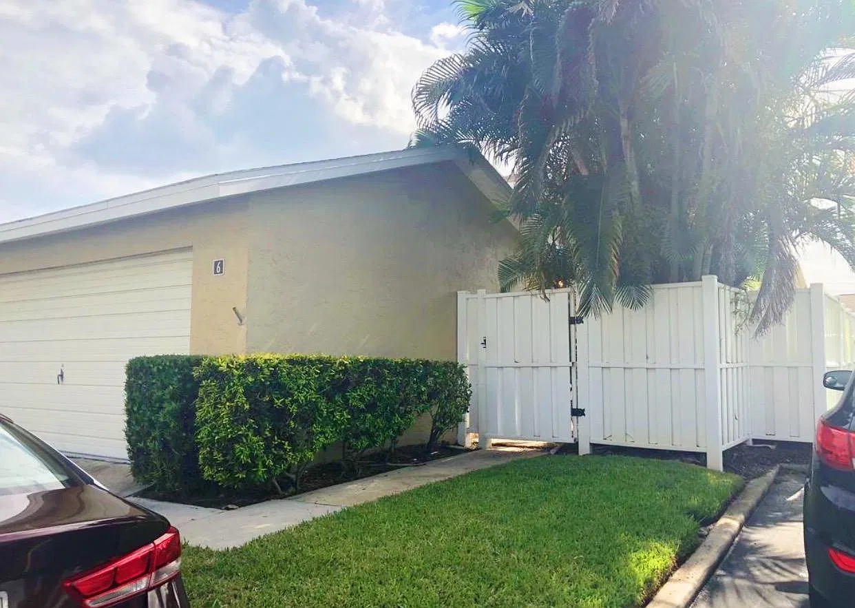 3 bed, 1400 sqft, $3,500 — Photo 1