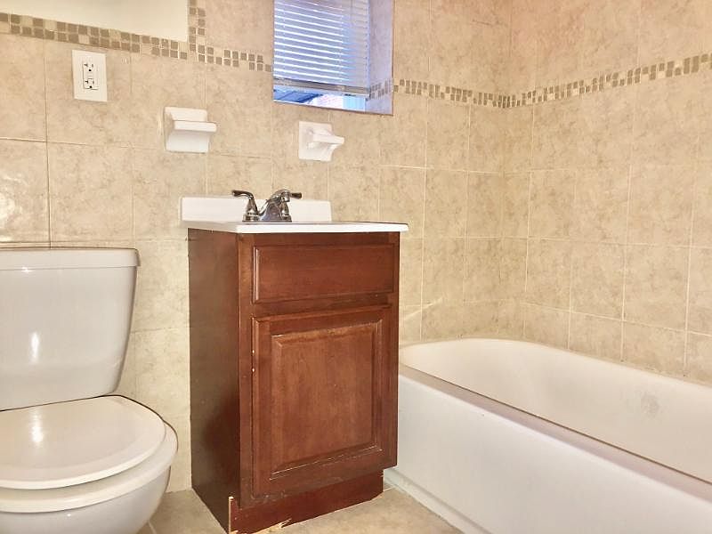 2nd image of 11 Gardner Ave APT 25
