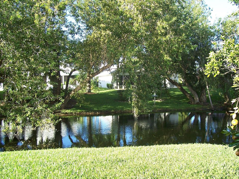 1st image of 841 Pangola Dr