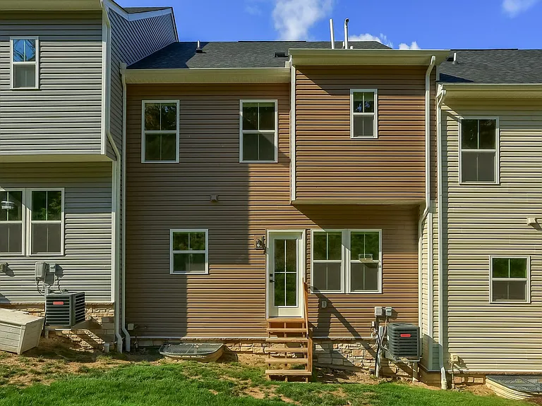 137 Moyer Hill Dr — Photo 37